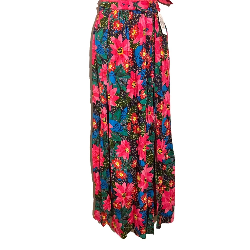 ☀️NWT Floral Tribal Femme Boho Split Wrap Skirt - Rayon - XS